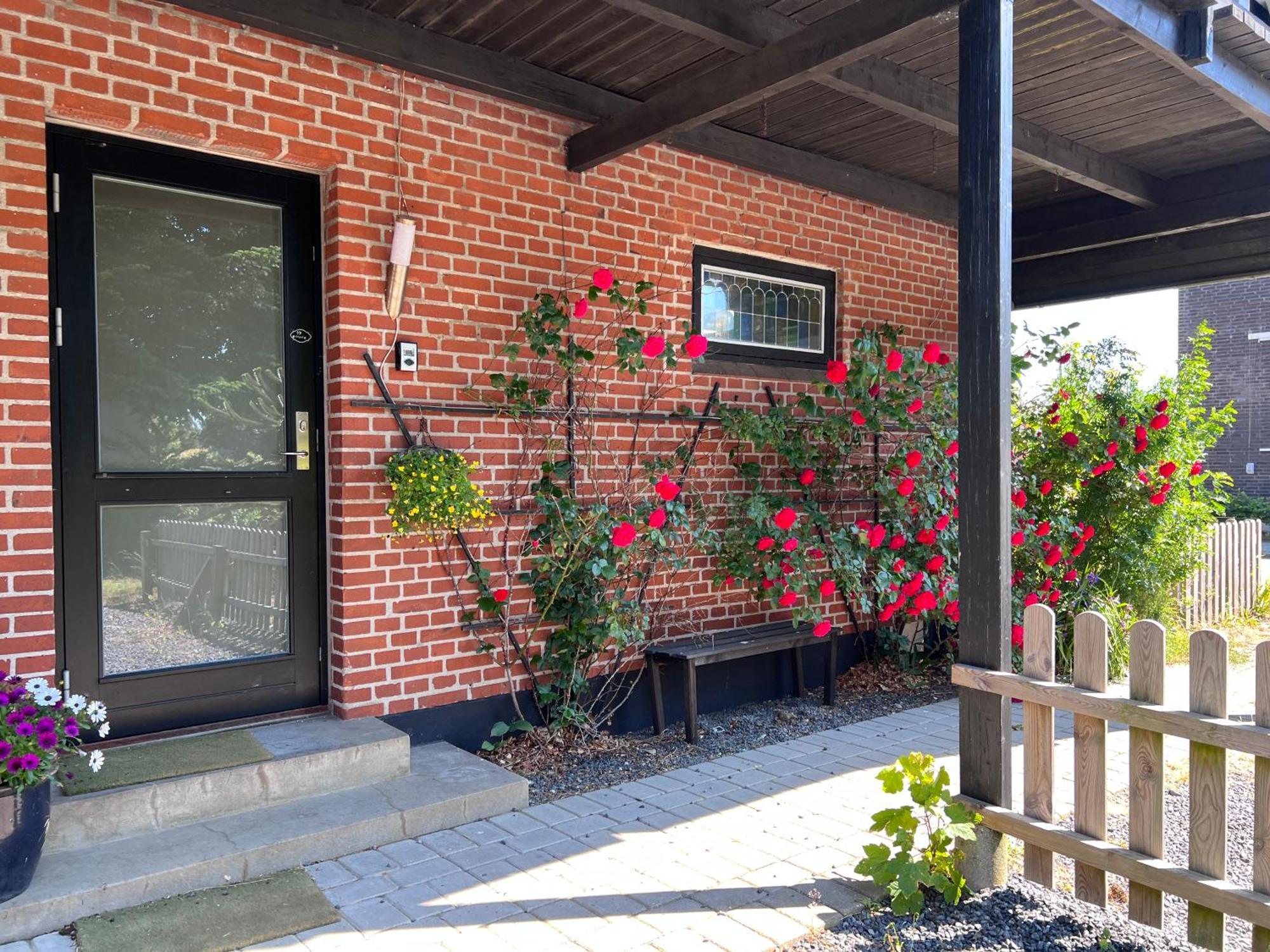 5Min Walk To Lego House - Two Bedrooms On Loft Floor With Balcony * With Garden Биллунн Экстерьер фото